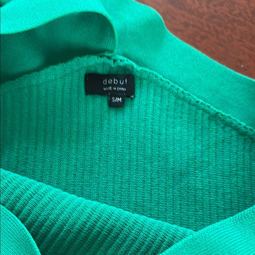 Green Ribbed Women's Top - Picture 4 of 4